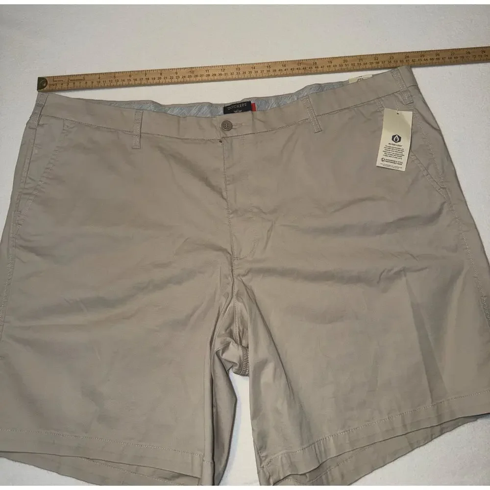 Docker men’s new Khaki with flexible waistband shorts